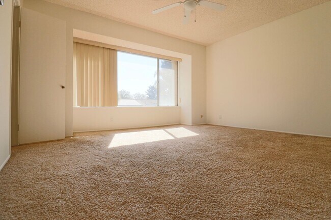 Building Photo - Exciting Rental Opportunity in Ventura!
