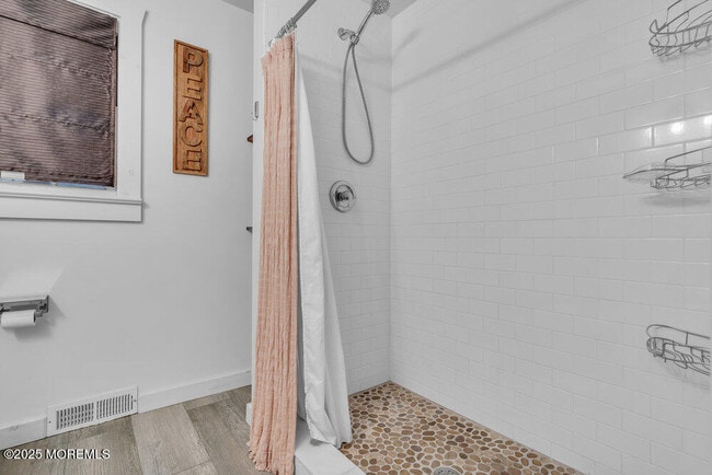 Building Photo - 228 Fischer Blvd