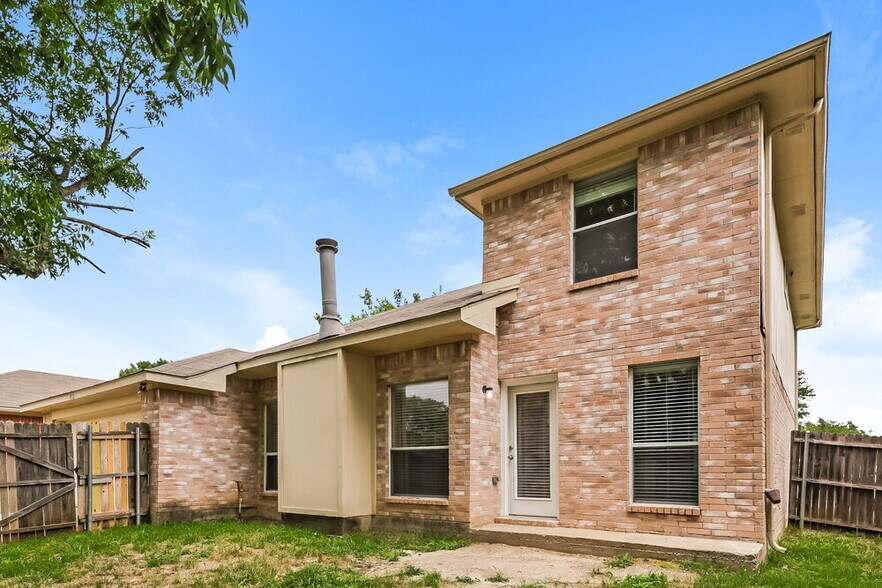 Building Photo - 4110 Baccarat Dr