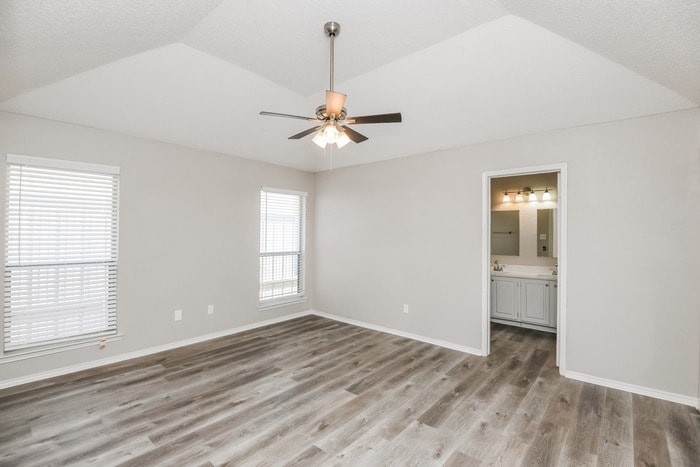 Building Photo - 5000 Highbank Dr