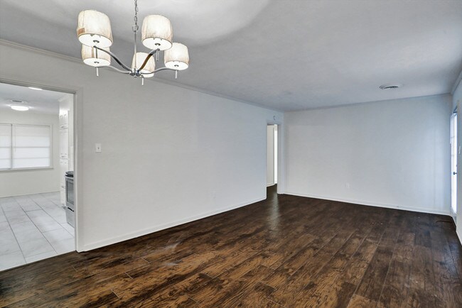 Building Photo - Beautiful Home in Jackson!