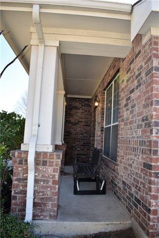 Building Photo - 6913 Oak Falls Dr