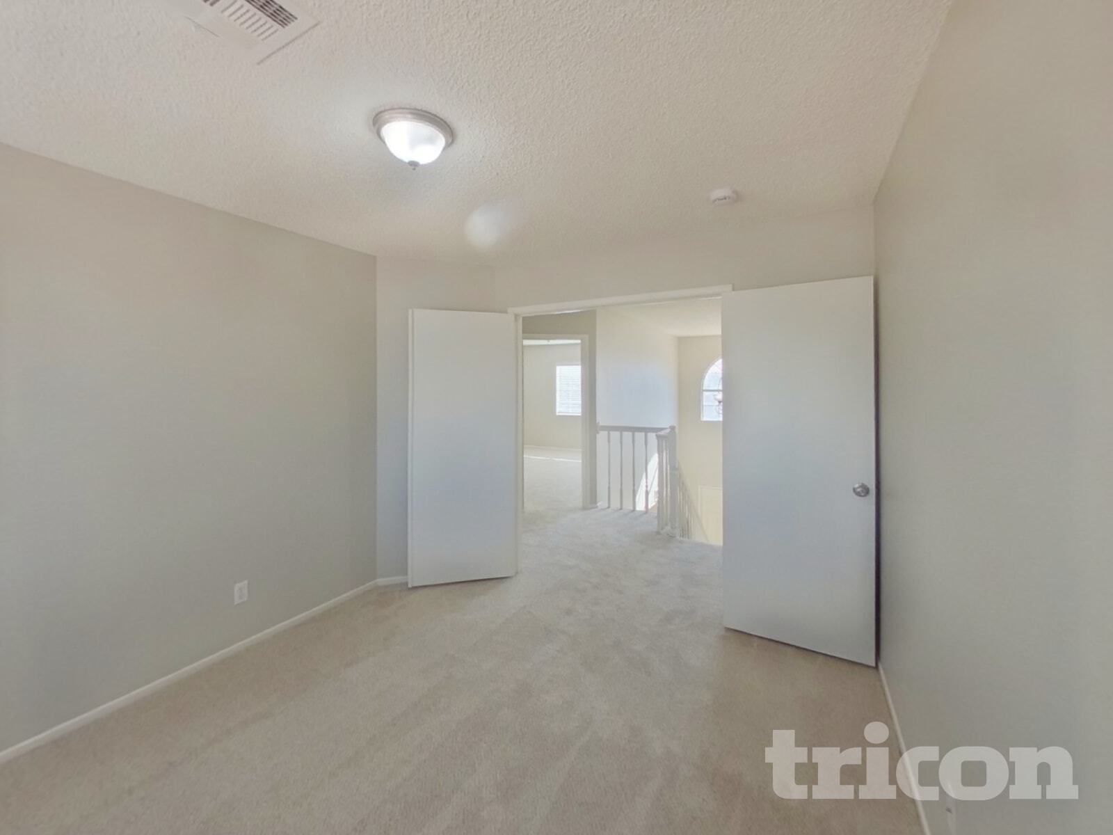 Building Photo - 1446 Lodgepole Dr