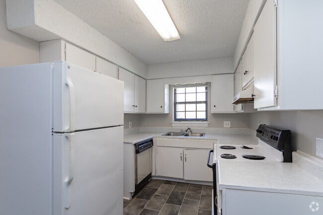 Interior Photo - Huffman Mill Townhomes