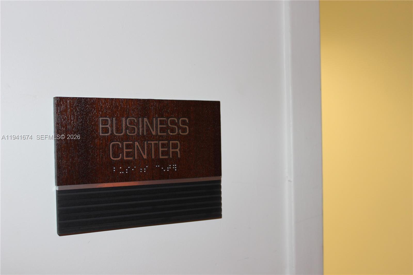 Building Photo - 650 West Ave