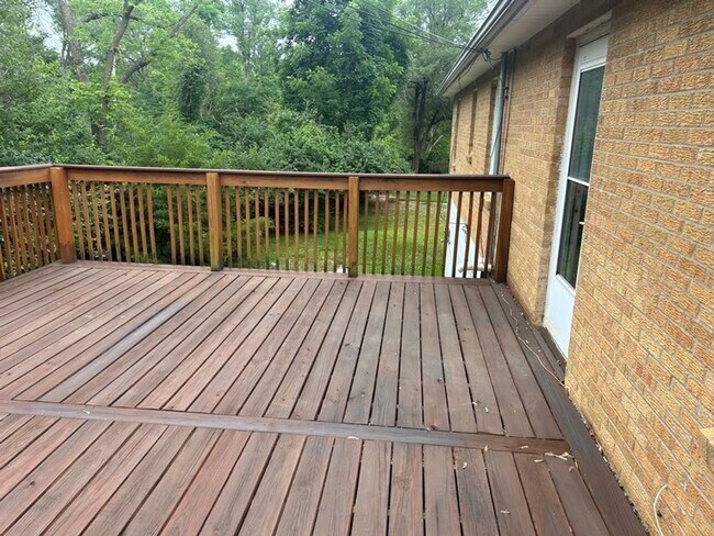 Building Photo - COMING SOON! Beautiful 4 Bedroom Home in N...