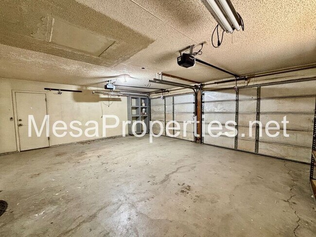 Building Photo - 18642 Orange St