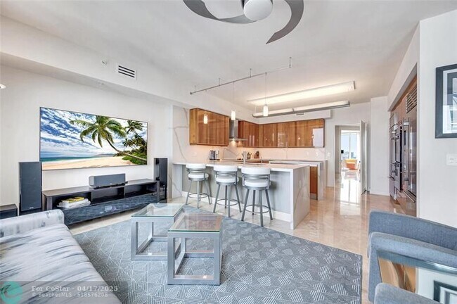 Building Photo - 333 Las Olas Way