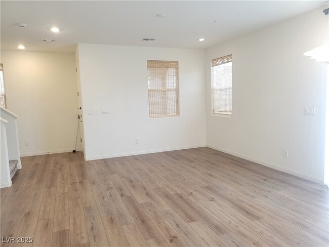 Building Photo - 3652 Valpacos Ln