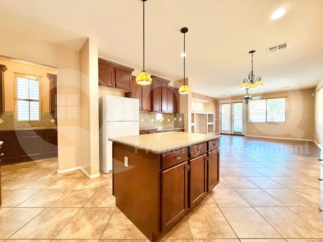 Building Photo - 14509 W Jenan Dr