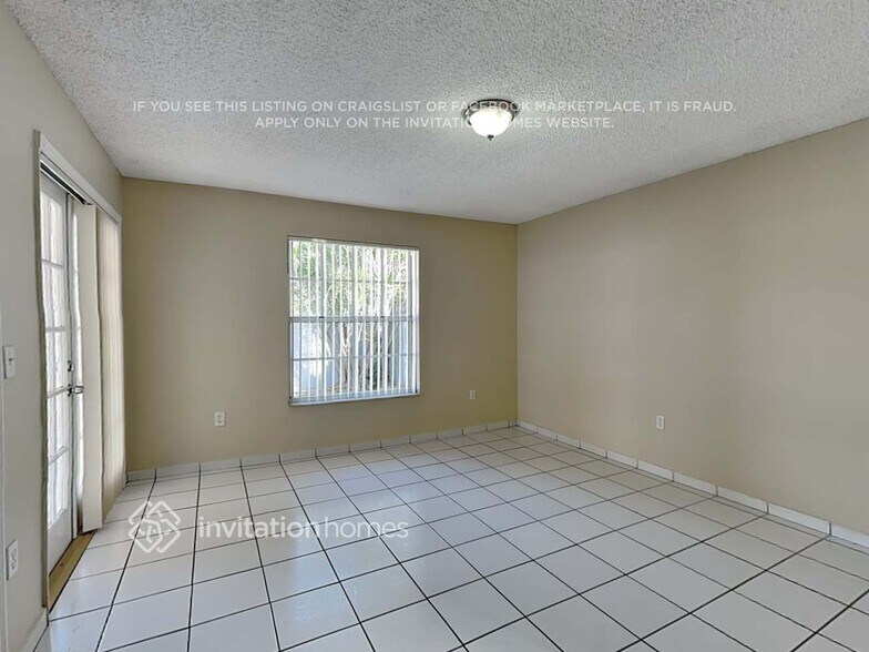 Building Photo - 4711 SW 142nd Ct