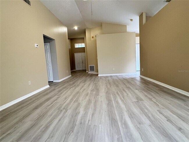 Building Photo - 27618 Sky Lake Cir