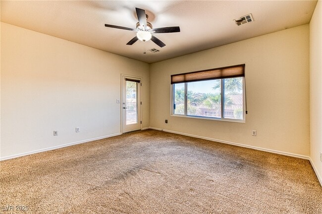 Building Photo - 2253 Laurel Heights Ln