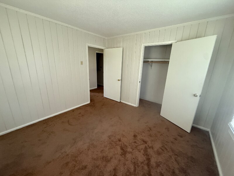 Building Photo - 145 Hume Ave