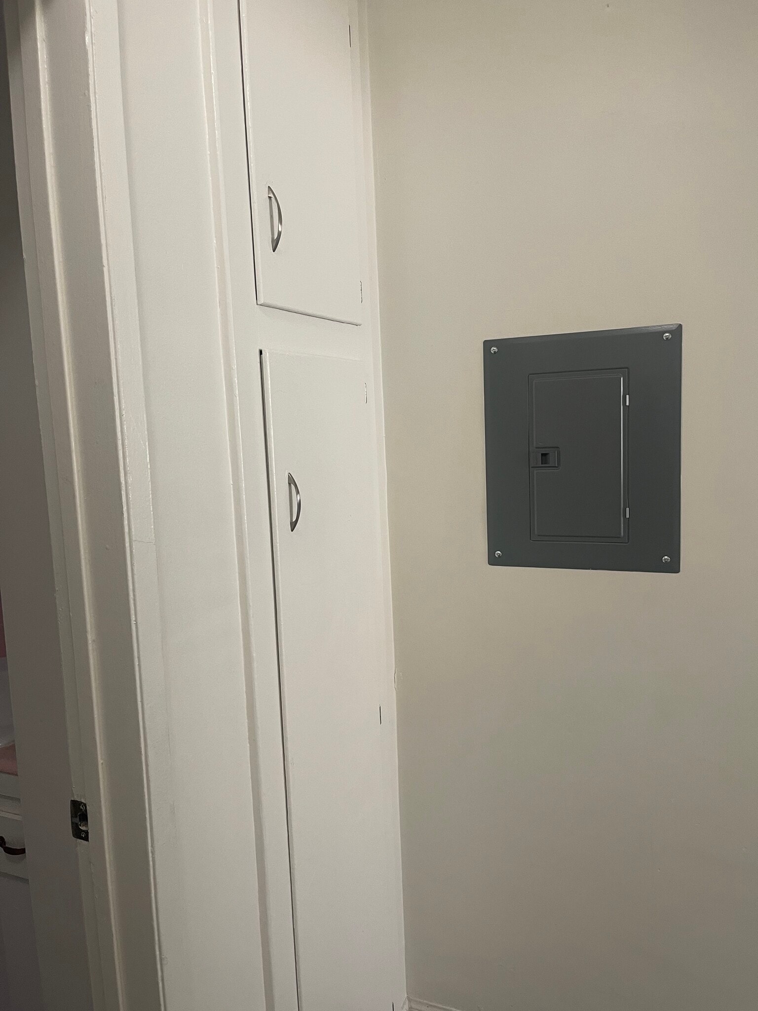 Building Photo - 1924 Workman St