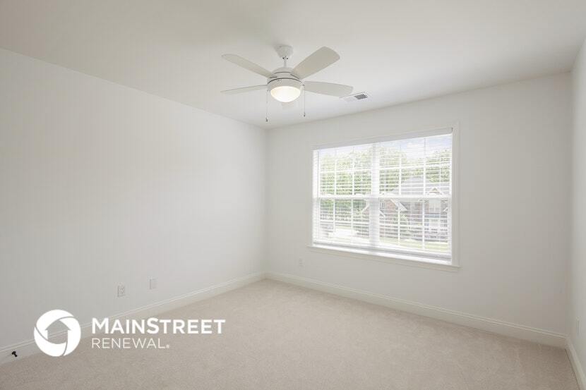 Building Photo - 2825 Chip Shot Dr