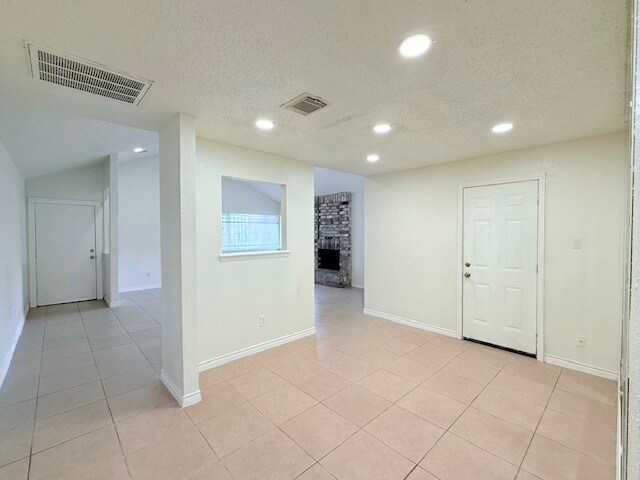 Building Photo - 5711 Longforest Dr