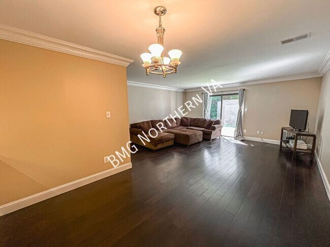 Building Photo - 3816B Steppes Ct
