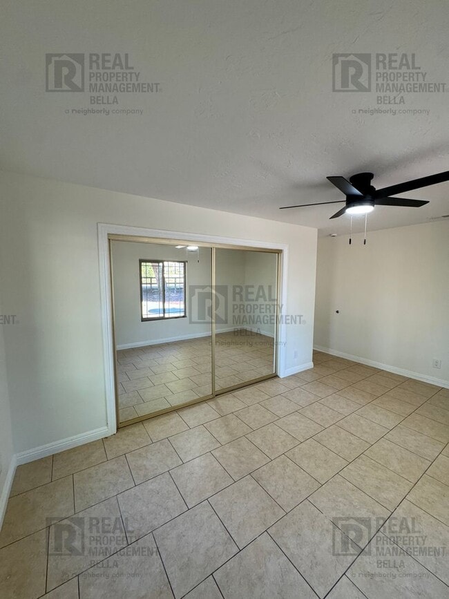 Building Photo - Spacious Single-Story 7-Bedroom Home with Open Layout & Abundant Natural Light