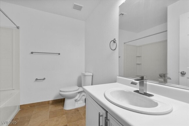 Building Photo - 32 Red Oak Canyon St