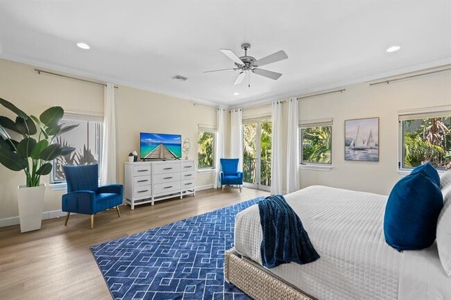 Building Photo - 122 NE 16th Terrace