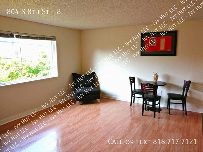 Building Photo - 804 S 8th St