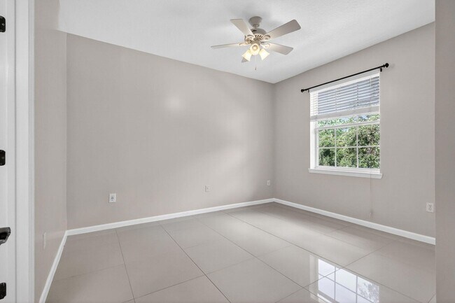 Building Photo - 175 Galicia Way