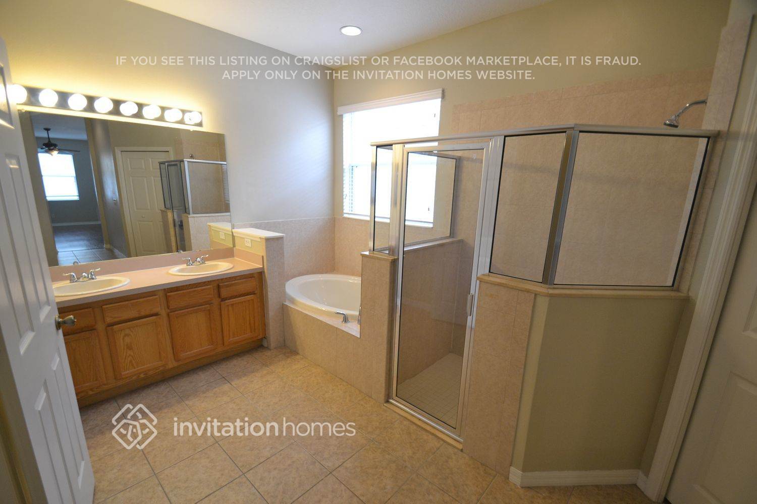 Building Photo - 11703 Summer Springs Dr