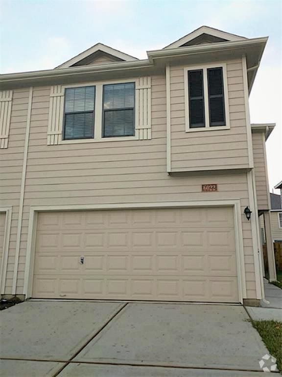 Building Photo - 6022 Shelbourne Park Ln