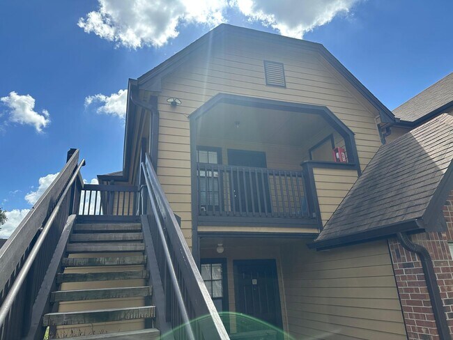 Building Photo - Amazing Location **Altamonte Condo** - 1 Bedroom