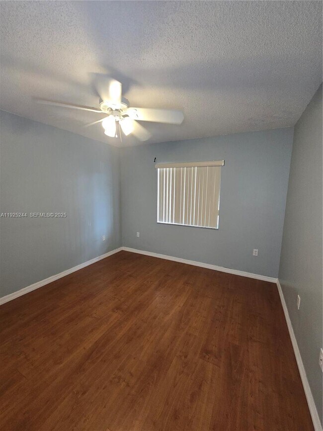 Building Photo - 894 NW 134th Pl