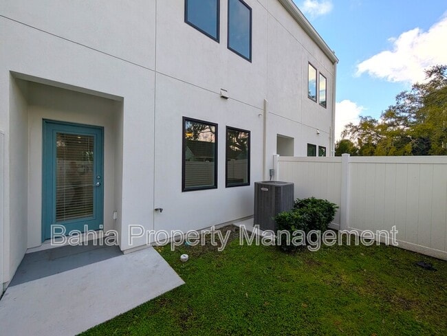 Building Photo - 2108 E 22nd Ave.