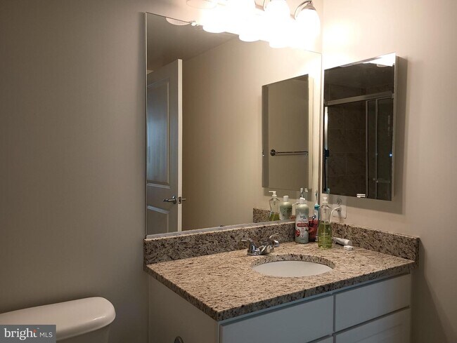 Building Photo - 11800 Sunset Hills Rd