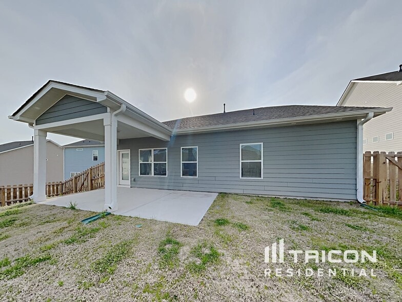 Building Photo - 346 Crandon Rd