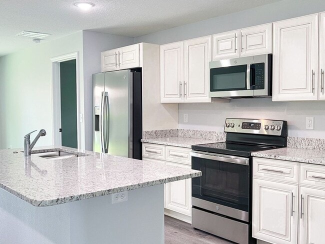 Building Photo - AMAZING NEW CONSTRUCTION!!!! This new home...