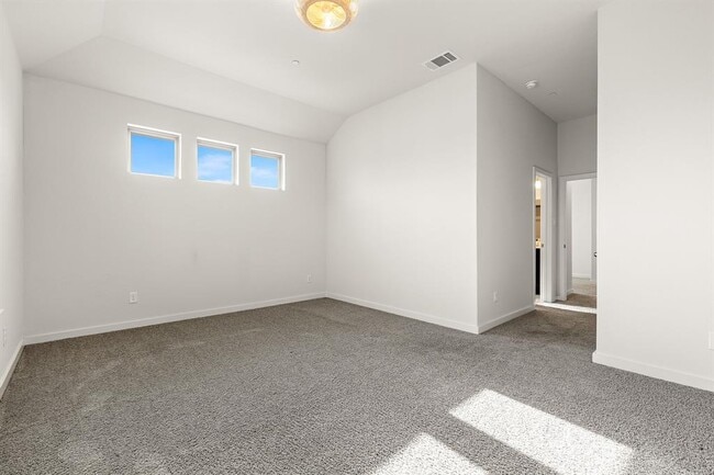 Building Photo - 2500 FOREST CREEK Dr