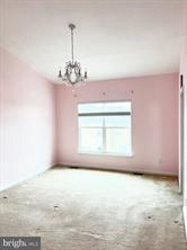 Building Photo - Location Location Location