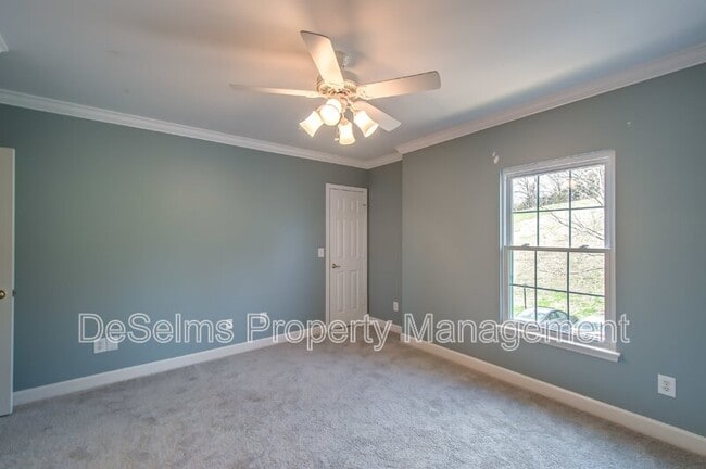 Building Photo - 1625 Brentwood Pointe