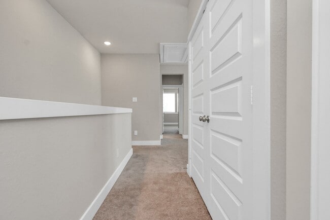 Building Photo - 791 Strawberry Pines Ct