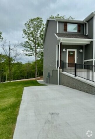 Building Photo - 7719-MF2-E4