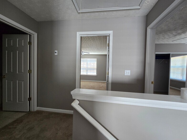 Building Photo - 231 Windcroft Ln NW