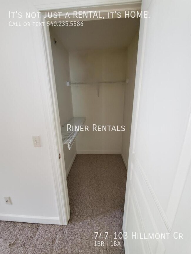 Building Photo - 747 Hillmont Cir