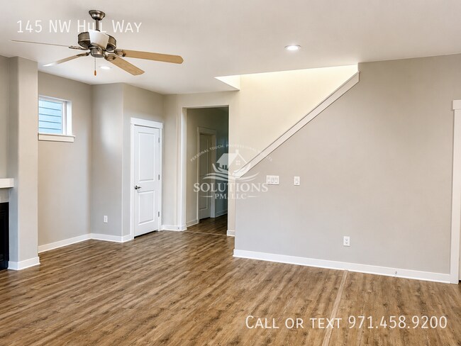Building Photo - 145 NW Hill Way