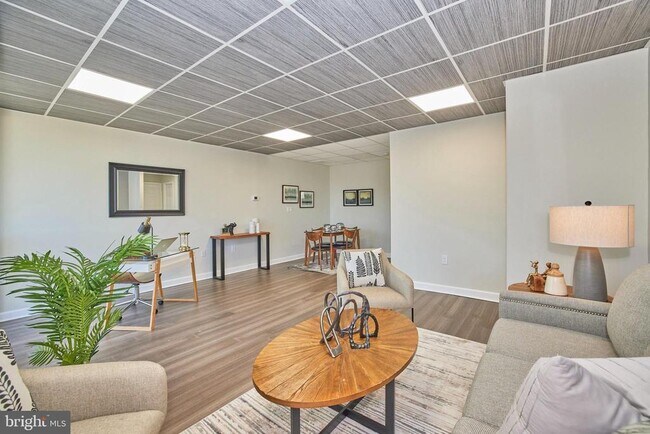 Building Photo - 4242 East-West Hwy