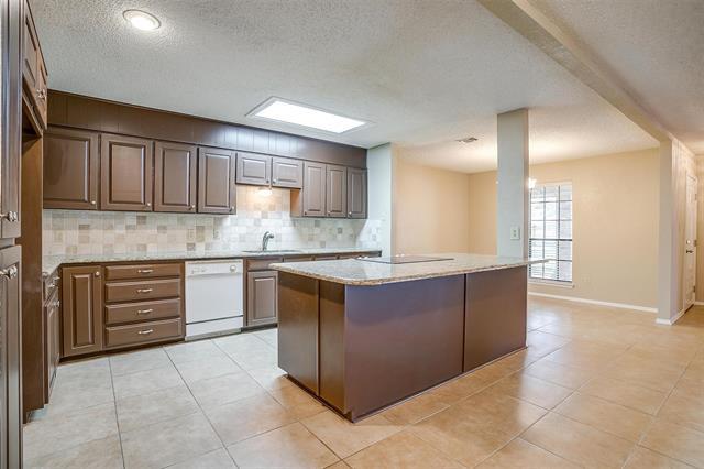 Building Photo - 4860 Ledgestone Ct