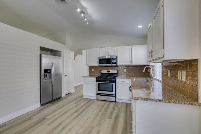Building Photo - Newly Renovated 3-Bedroom Home in Summerlin