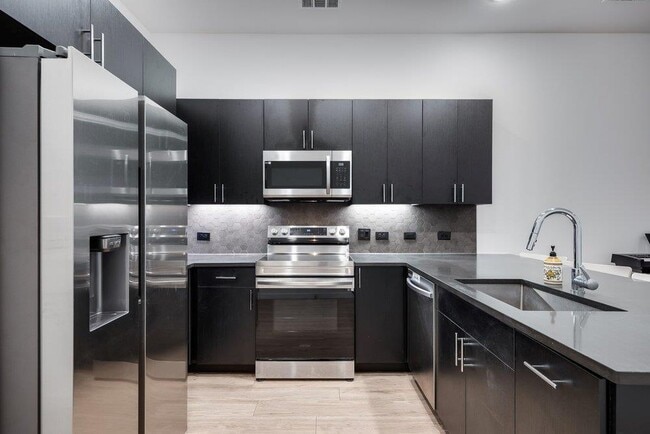 Building Photo - 4801 Springdale Rd