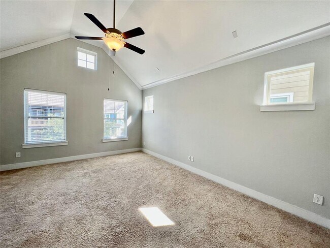 Building Photo - 18118 Moonlit River Dr