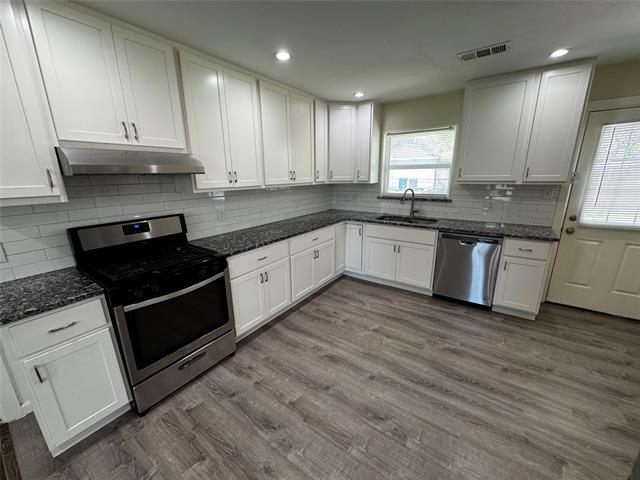 Building Photo - 923 Green Castle Dr