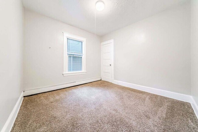 Building Photo - Beautifully Renovated Home in Prime Location